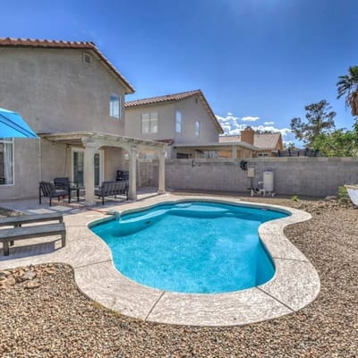 Modern 3BR Vegas Retreat w/ Pool & Pool Table