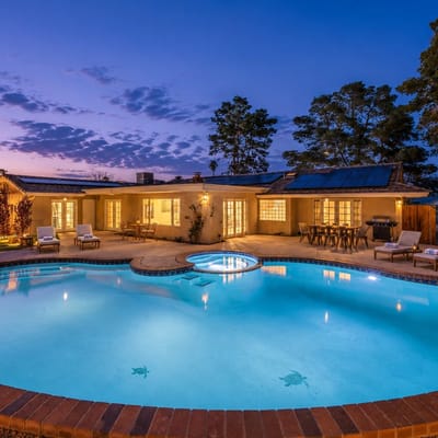 Vegas Strip Pool Villa-4000sf, Spa, Sauna, Theater
